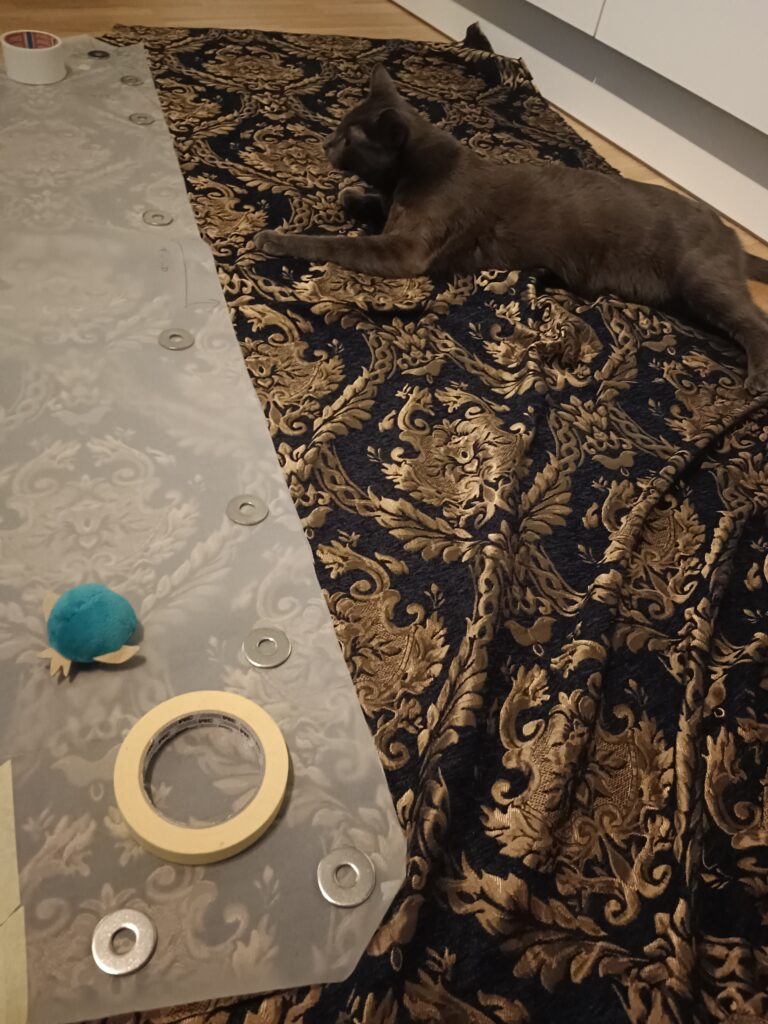 Giornea Stoff mit Schnittmuster und Kater